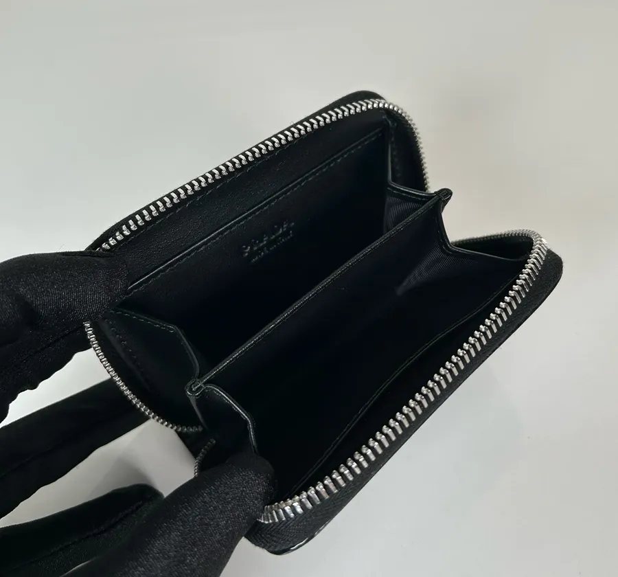 P Brand Bright Grained Wallet for Men and Women