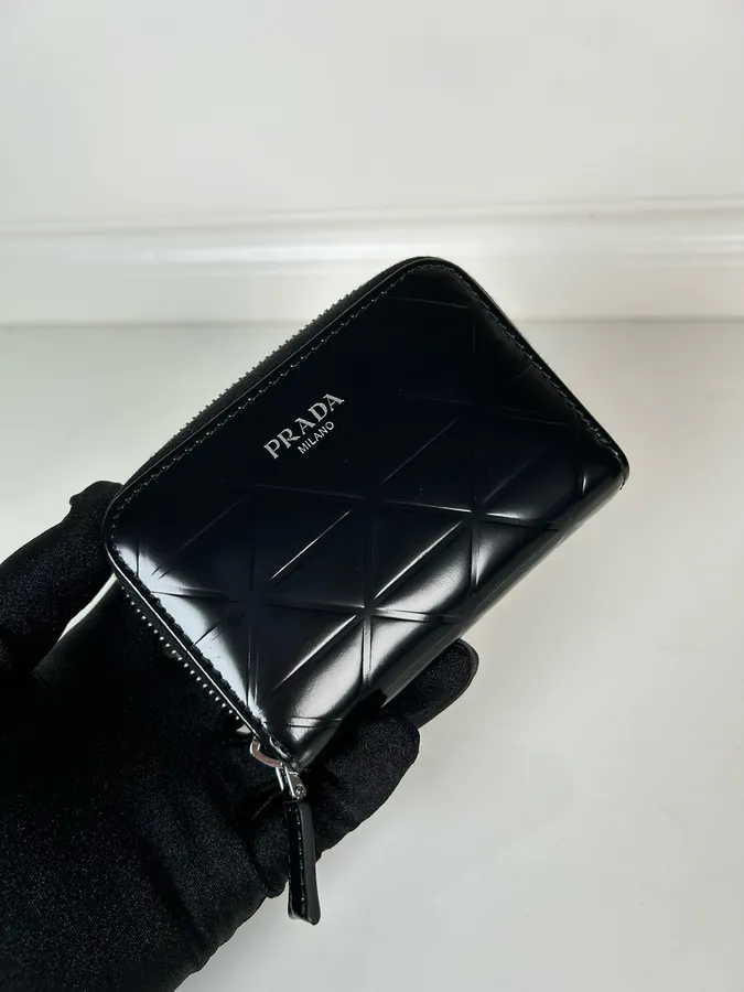 P Brand Bright Grained Wallet for Men and Women