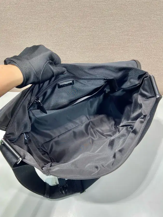 New Postman Bag 2VD052A Large Edition