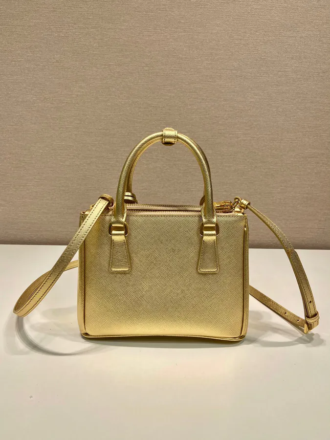 Galleria Mini Handbag in Gold