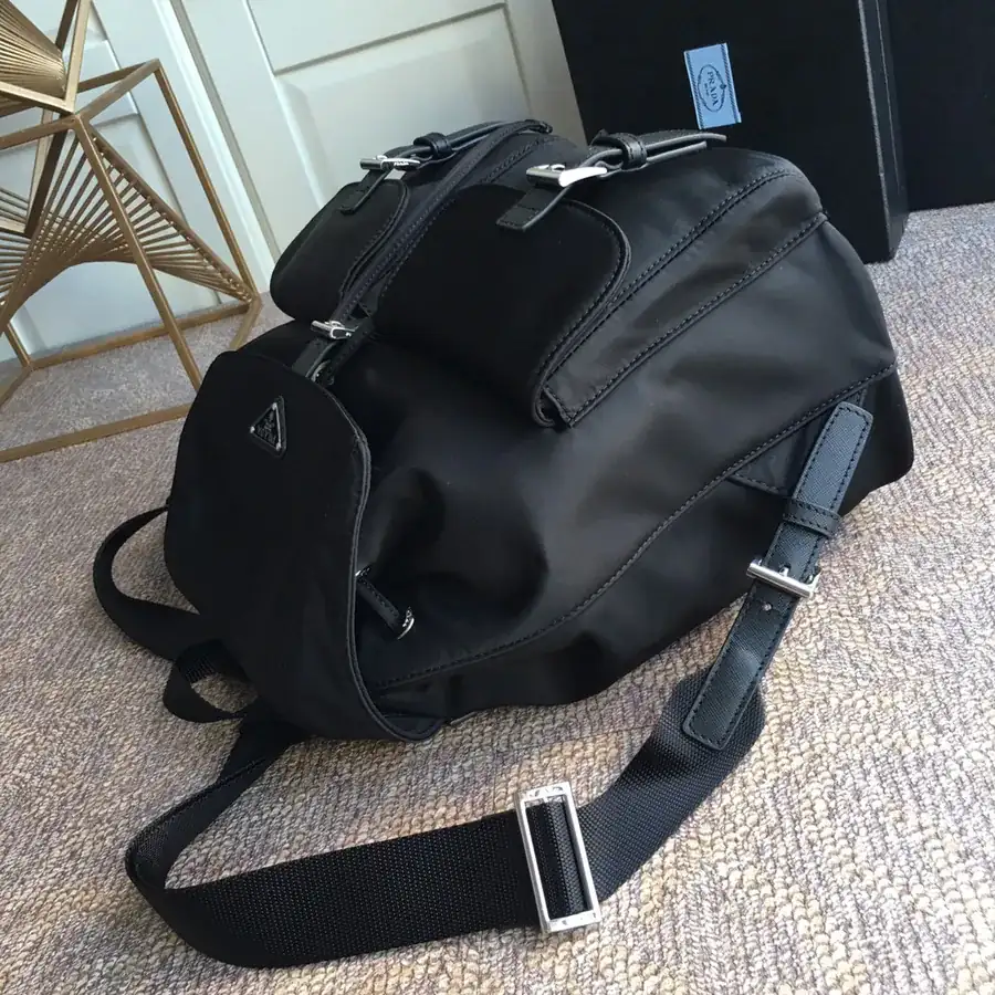 P Family Classic 2811 Bucket Bag