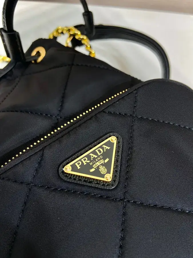 Celebrity Embroidered Bucket Bag 1BH038