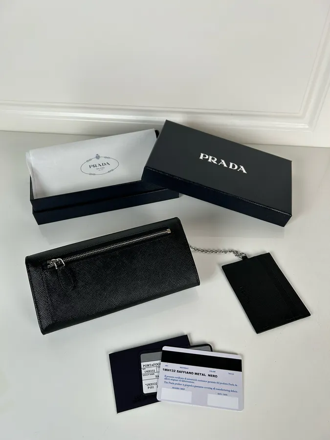 P House Ladies Flip Cover Wallet