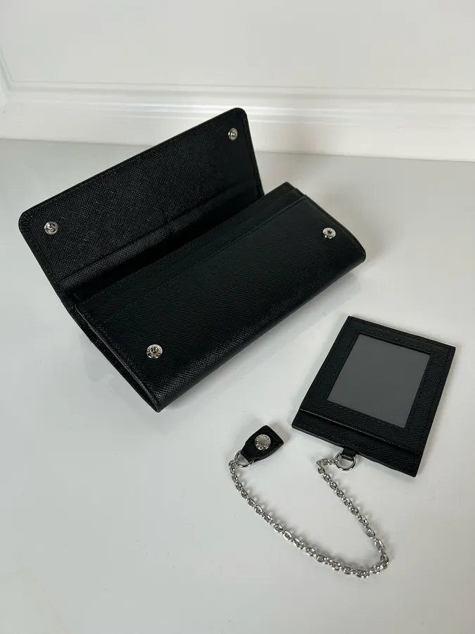 P House Ladies Flip Cover Wallet