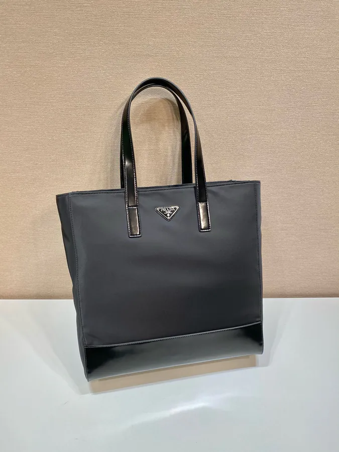 Re Nylon Tote Bag 2VG071