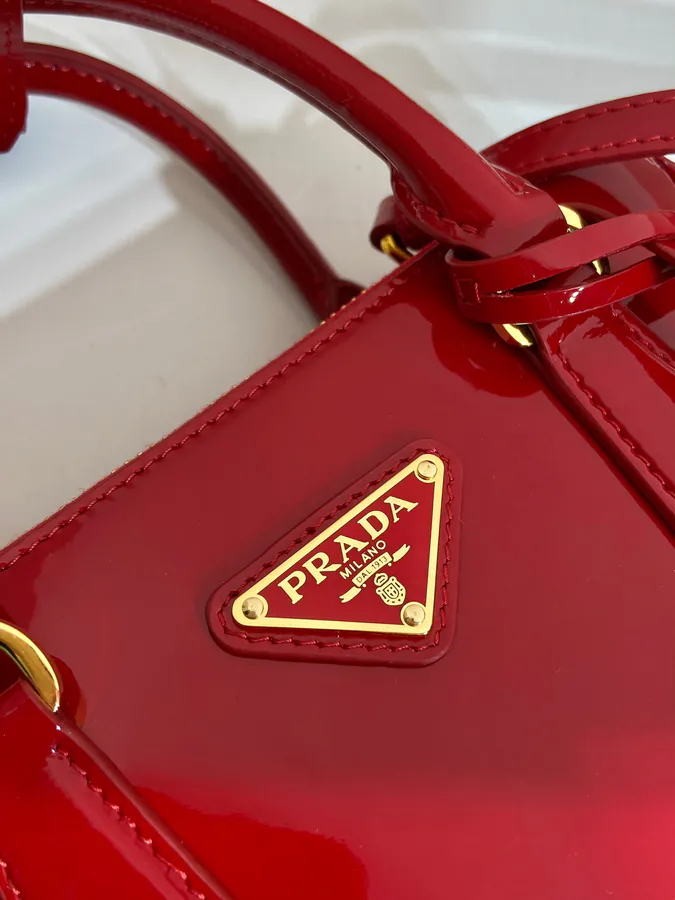 Mini Killer 1ba906 Glossy Leather Handbag
