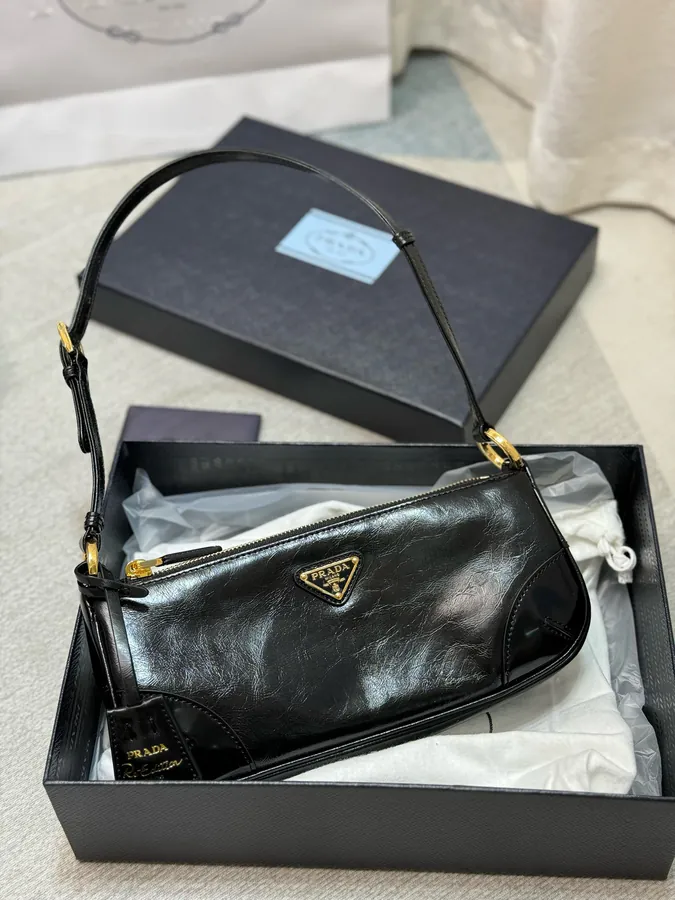 Ada Oil Tanned Crossbody Bag