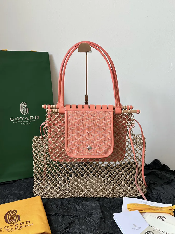 Aligre Fishnet Basket Beach Tote in Coral Pink