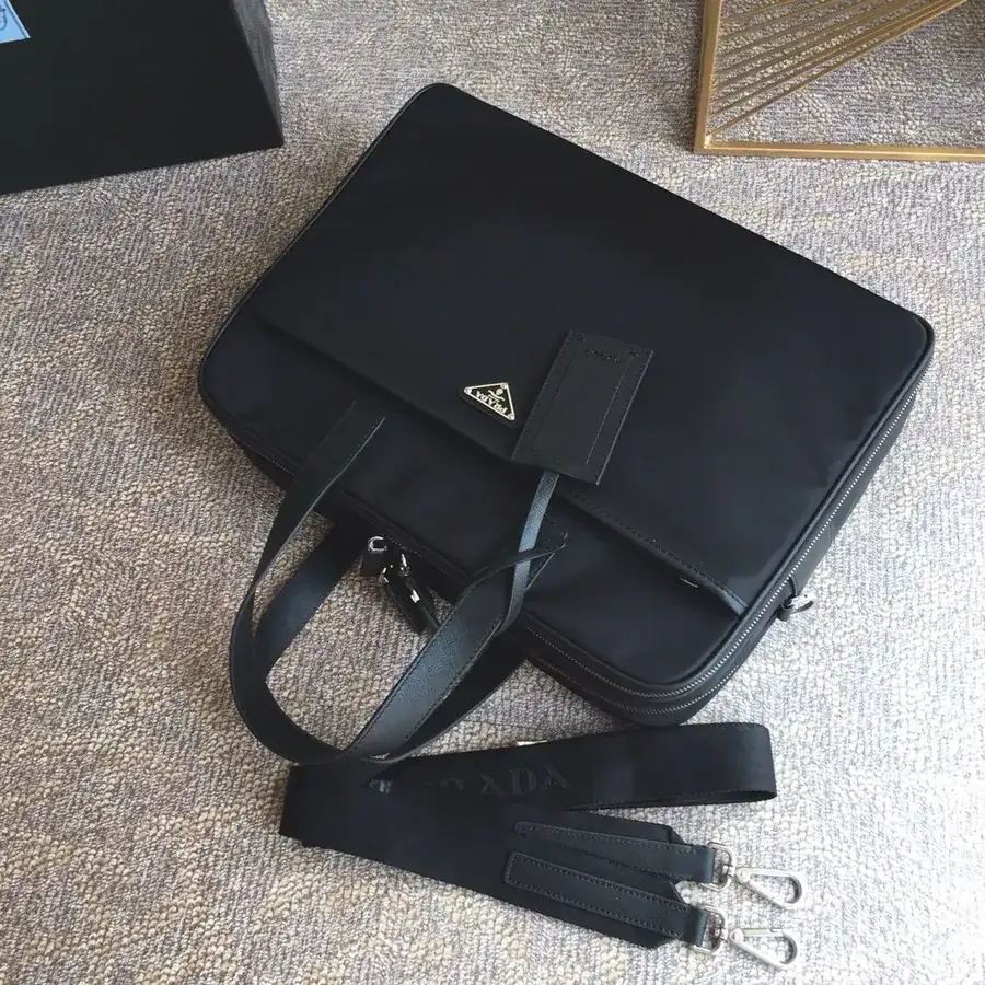 P Family New Men's Bag 2VE407 Black