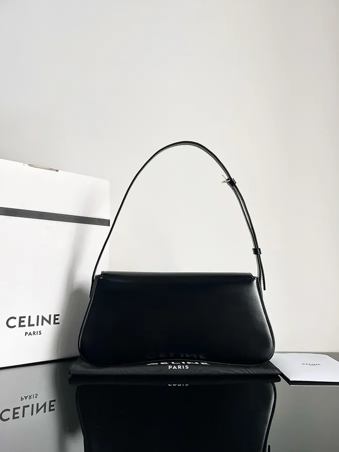 Lola Medium Glossy Leather Handbag Triumph Gate Baguette Crossbody