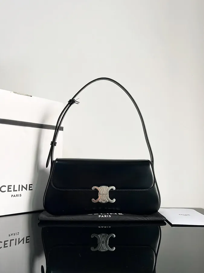 Lola Medium Glossy Leather Handbag Classic Style