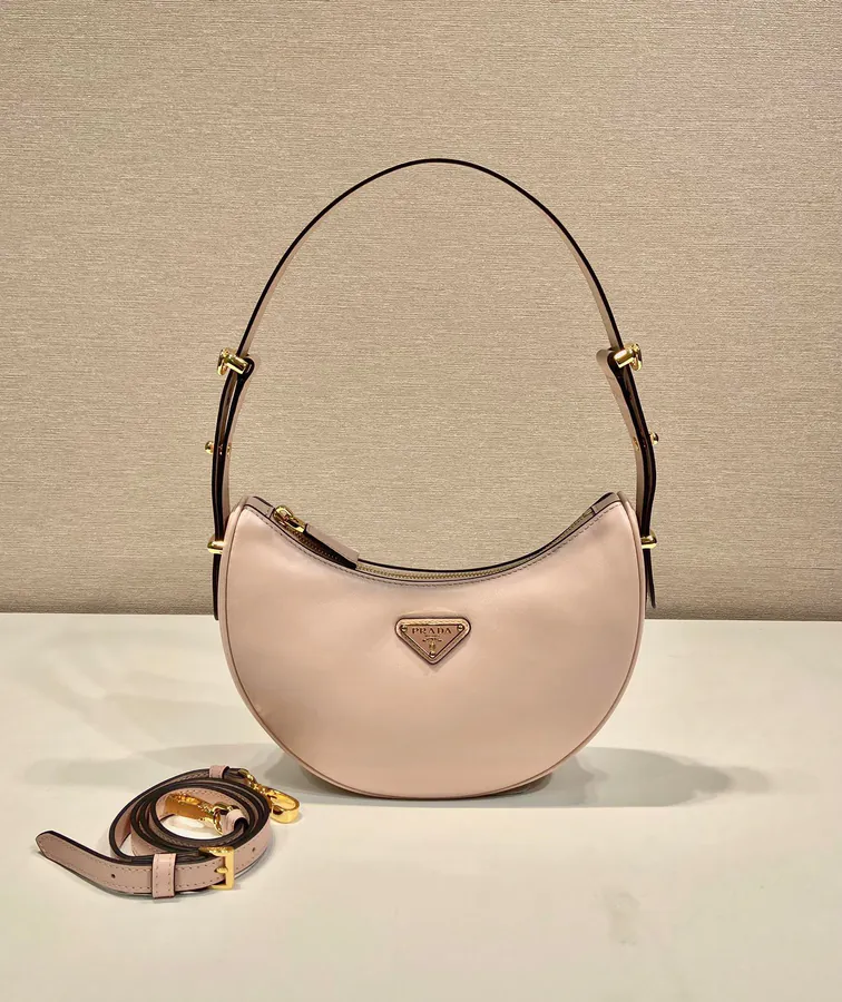 Moon Shoulder Bag in Grained Calfskin