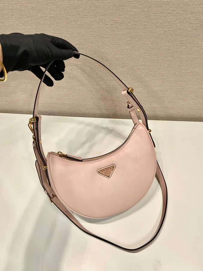 Moon Shoulder Bag in Grained Calfskin