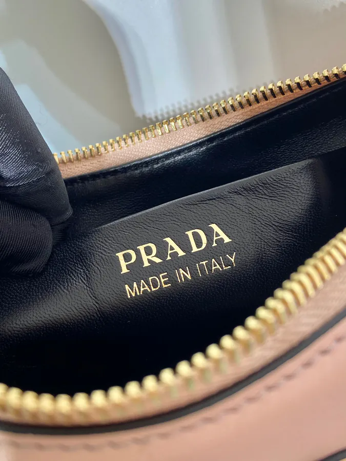 Moon Shoulder Bag in Grained Calfskin