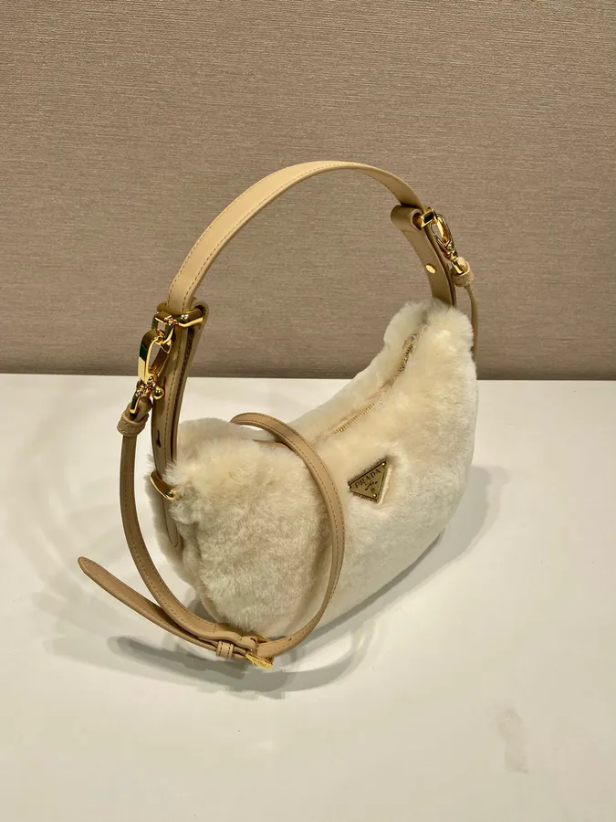 Moon Handbag with Wool and Calfskin
