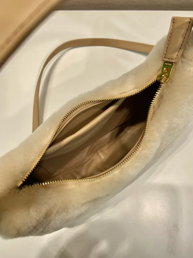 Moon Handbag with Wool and Calfskin