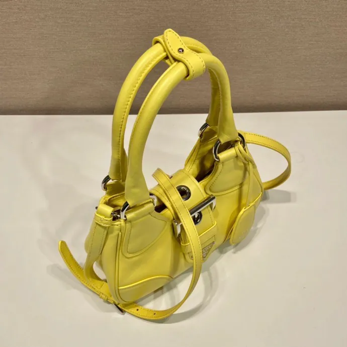 New Moon Handbag 1BA381 Full Lamb Leather