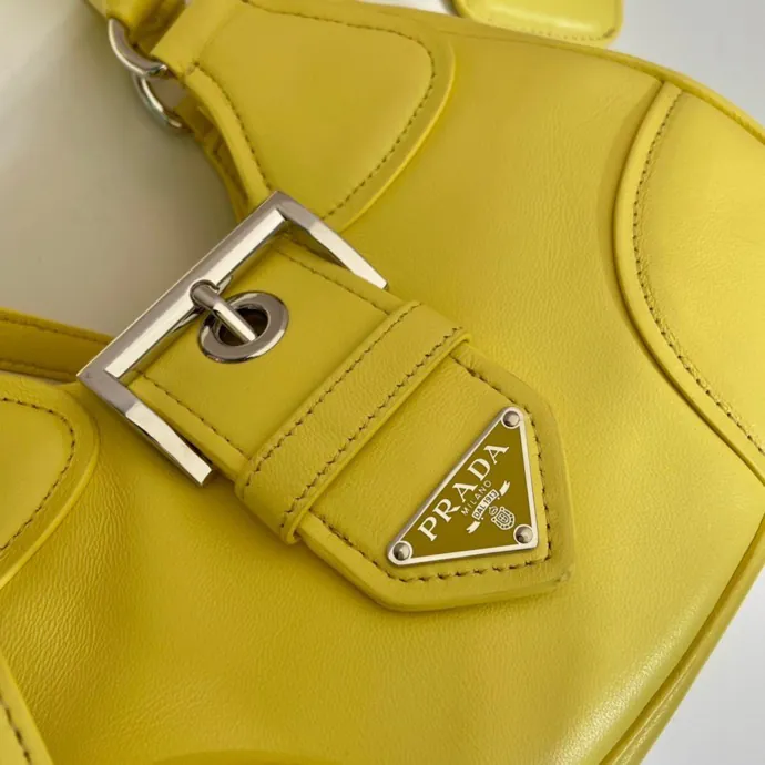New Moon Handbag 1BA381 Full Lamb Leather
