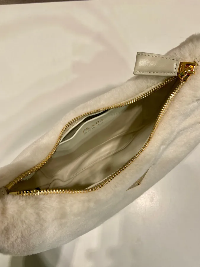 Moon Handbag with Wool and Leather