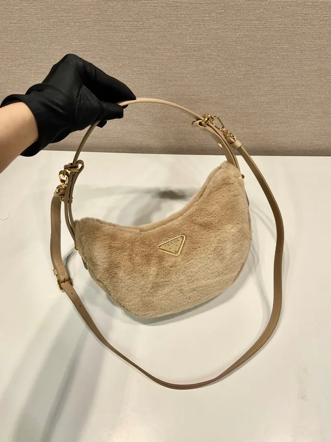 Moon Handbag with Wool and Calfskin