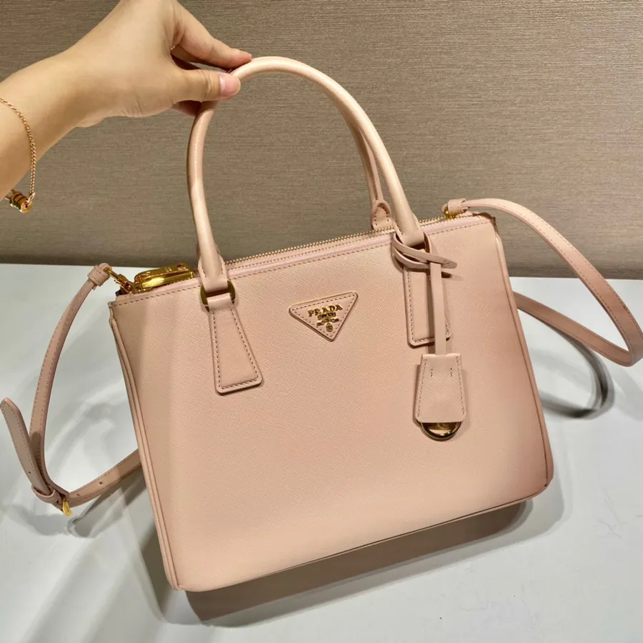 Classic Bestseller 1BA863 Galleria Handbag