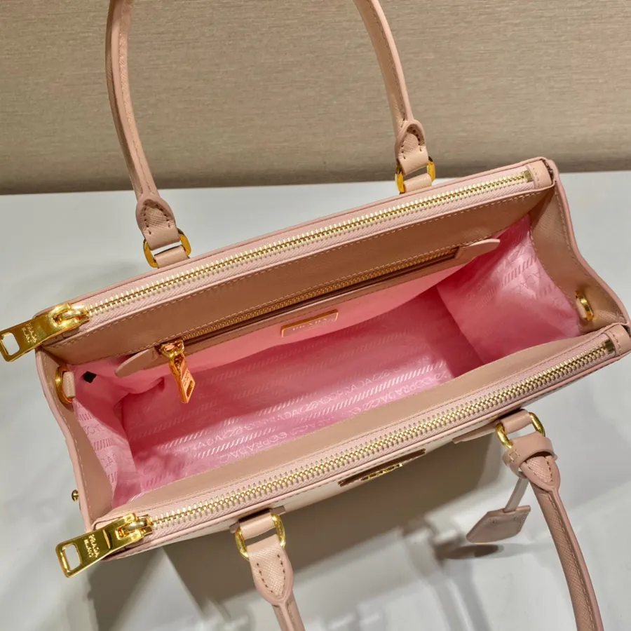 Classic Bestseller 1BA863 Galleria Handbag
