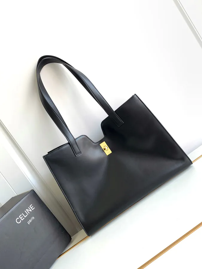 Celin e16 Cabas 16 Smooth Leather Handbag