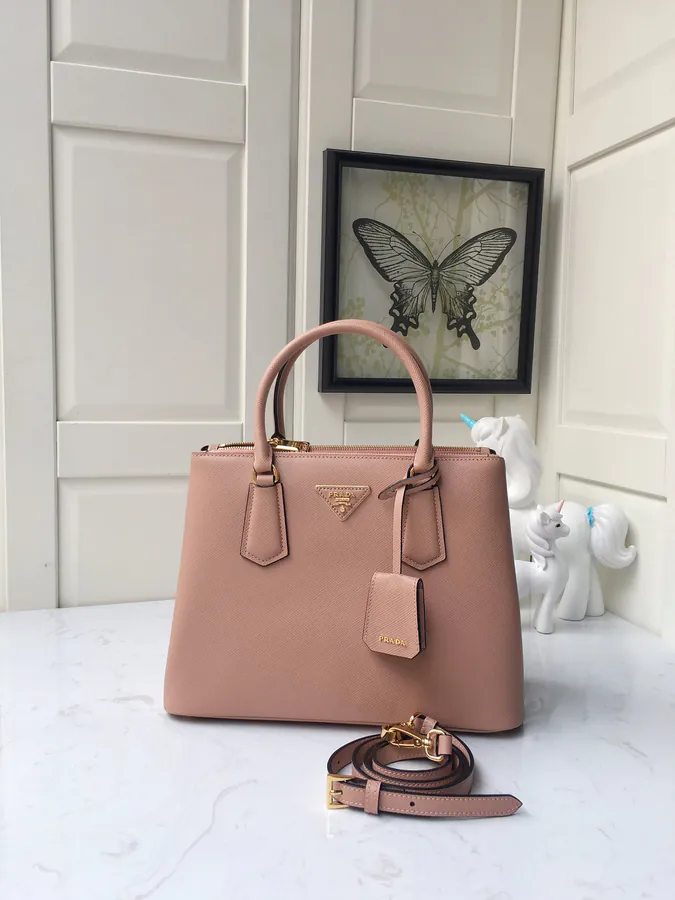 1BA232 Galleria Bucket Bag Classic Design