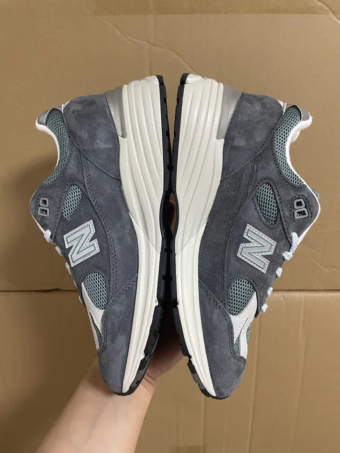 KITH x New Balance NB 991 V2 Steel Blue 17EE Urban Sneaker