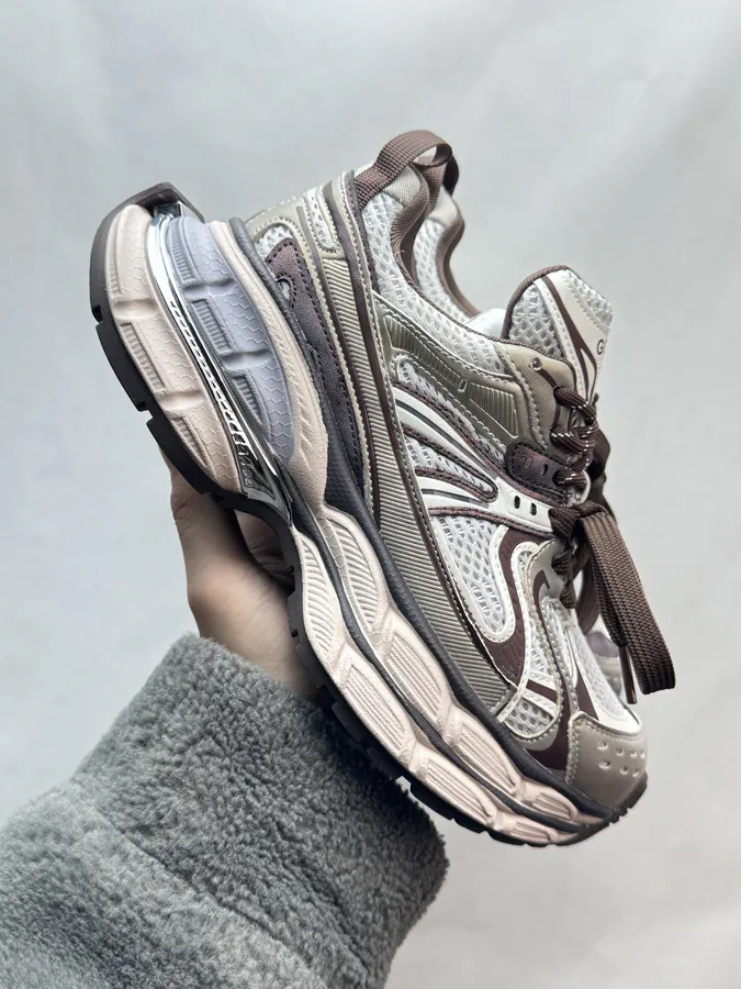 270 GG CC Dad Shoes in Champagne