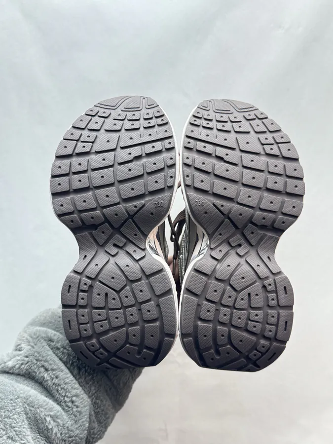 270 GG CC Dad Shoes in Champagne