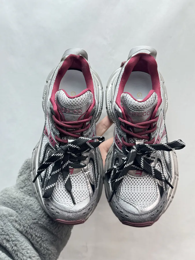 270 GG CC Dad Shoes in Gray Red