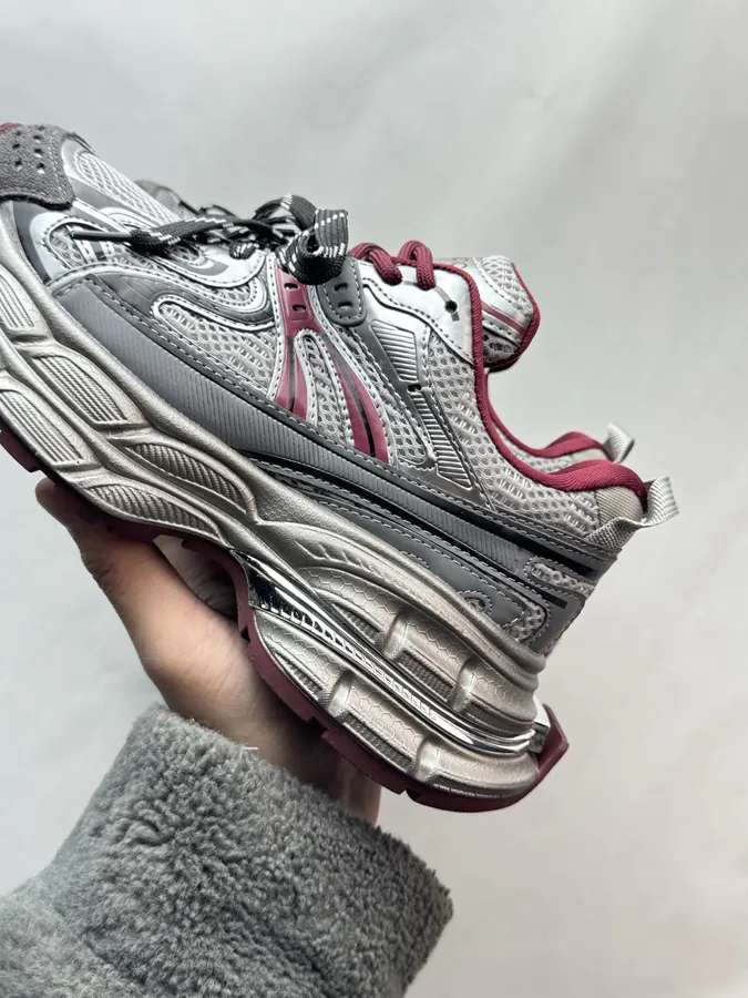 270 GG CC Dad Shoes in Gray Red