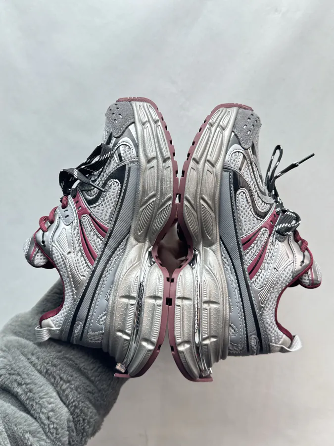 270 GG CC Dad Shoes in Gray Red