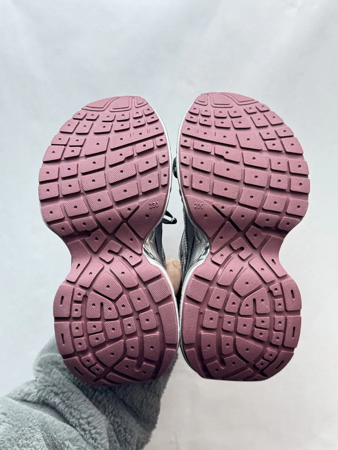 270 GG CC Dad Shoes in Gray Red