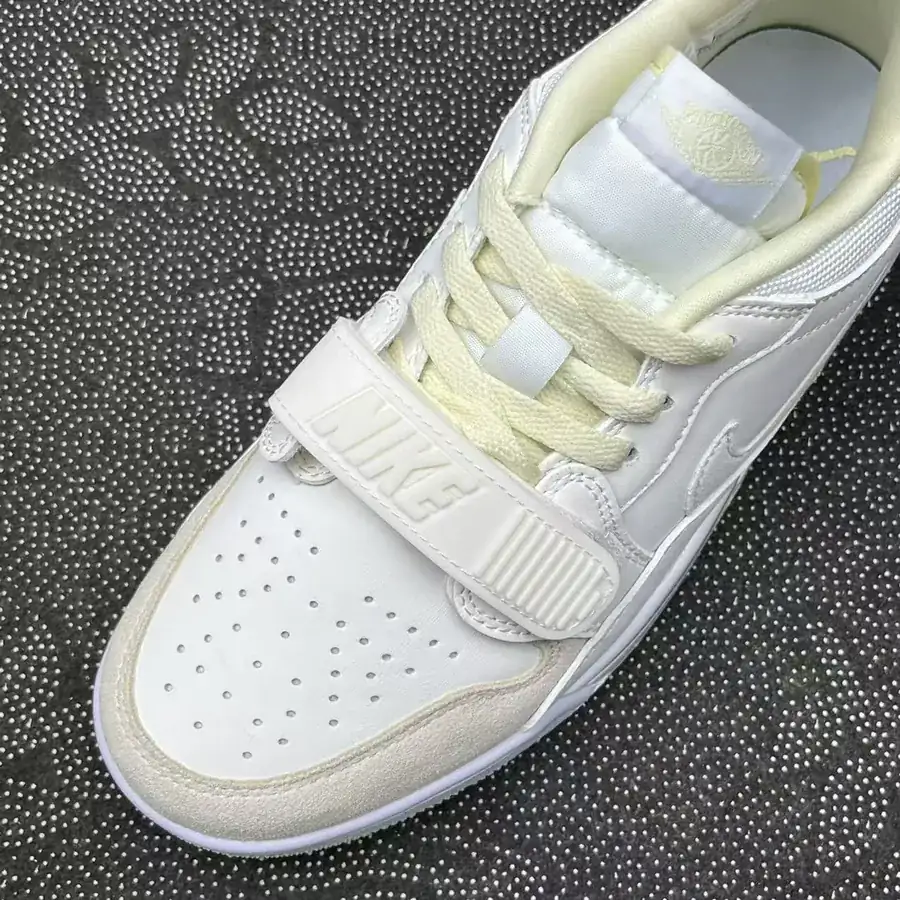 YS Low Top White Sneaker