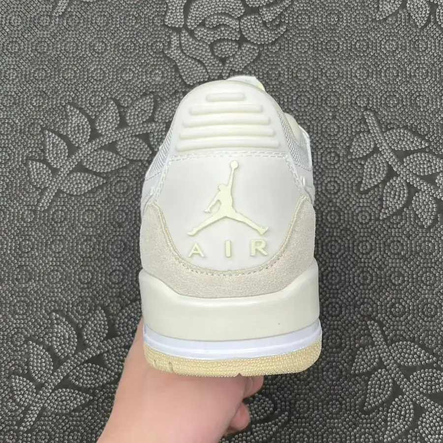 YS Low Top White Sneaker