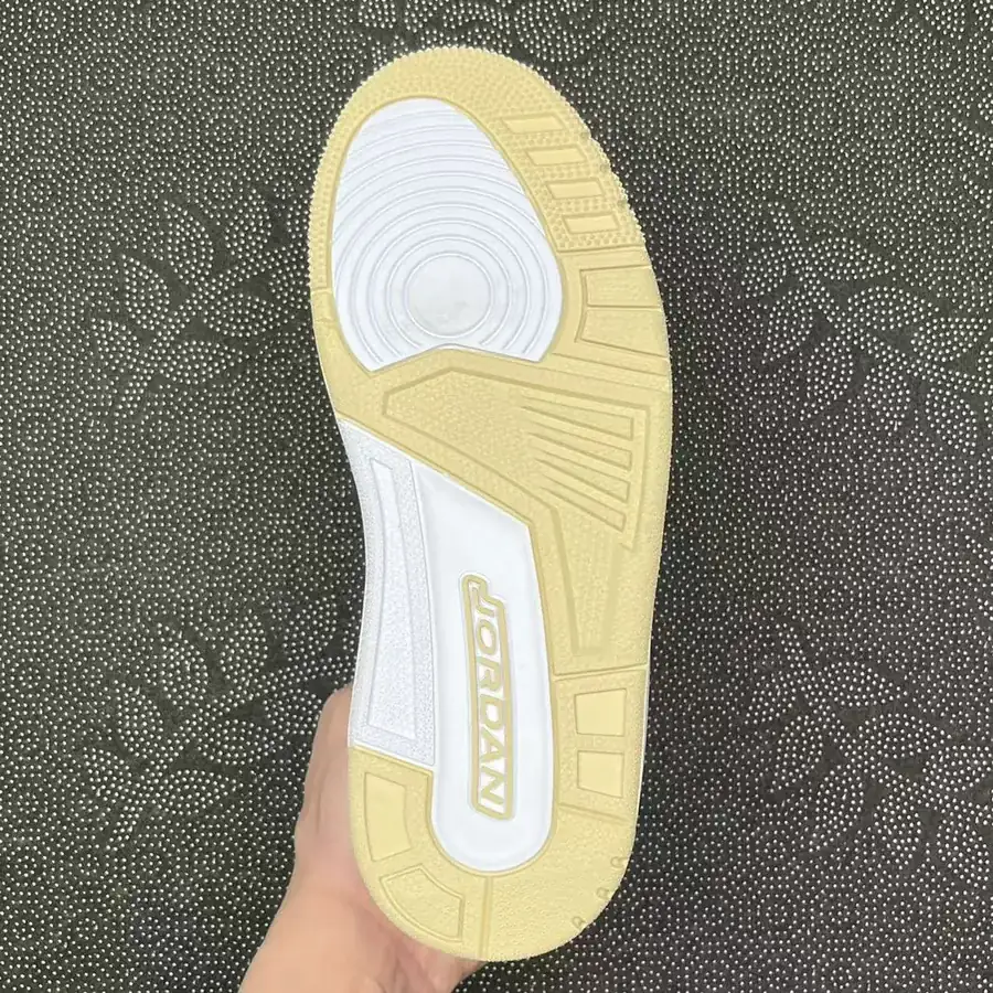 YS Low Top White Sneaker