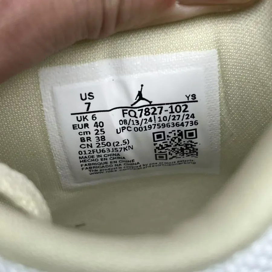 YS Low Top White Sneaker
