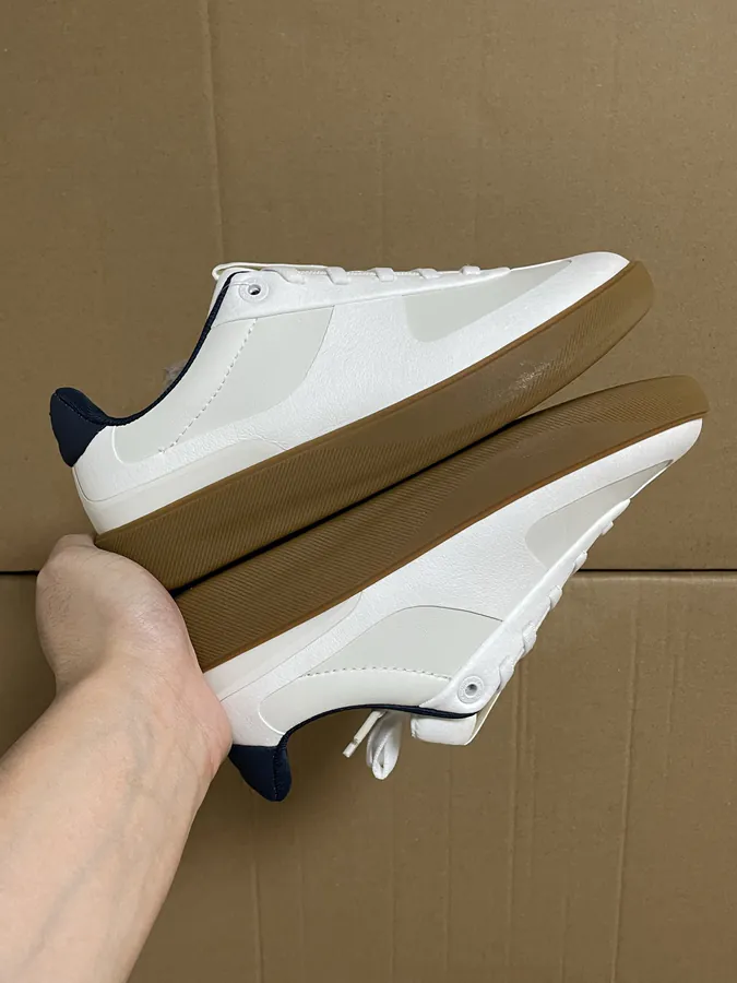 Lululemon Cityverse Comfortable and Durable Low Top Lifestyle Sneakers, Unisex White