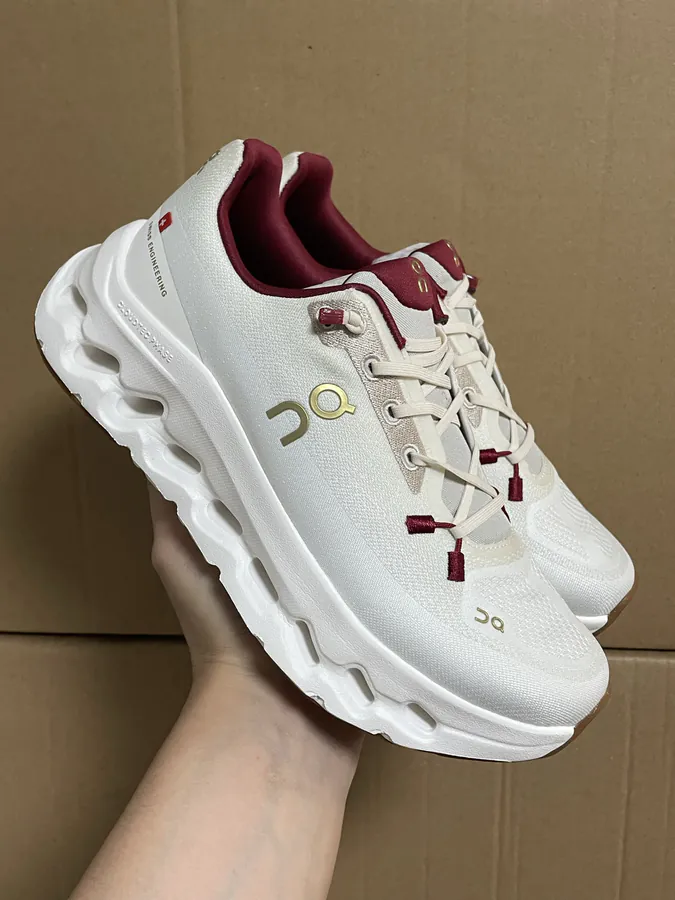 On Running Oudtilt Running Shoes
