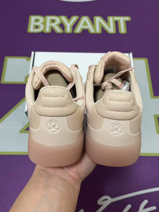 Lululemon Cityverse Soft Comfort Sneaker in Pink