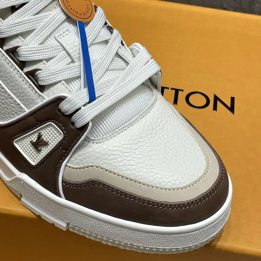 Couple Exclusive Luggage Trainer