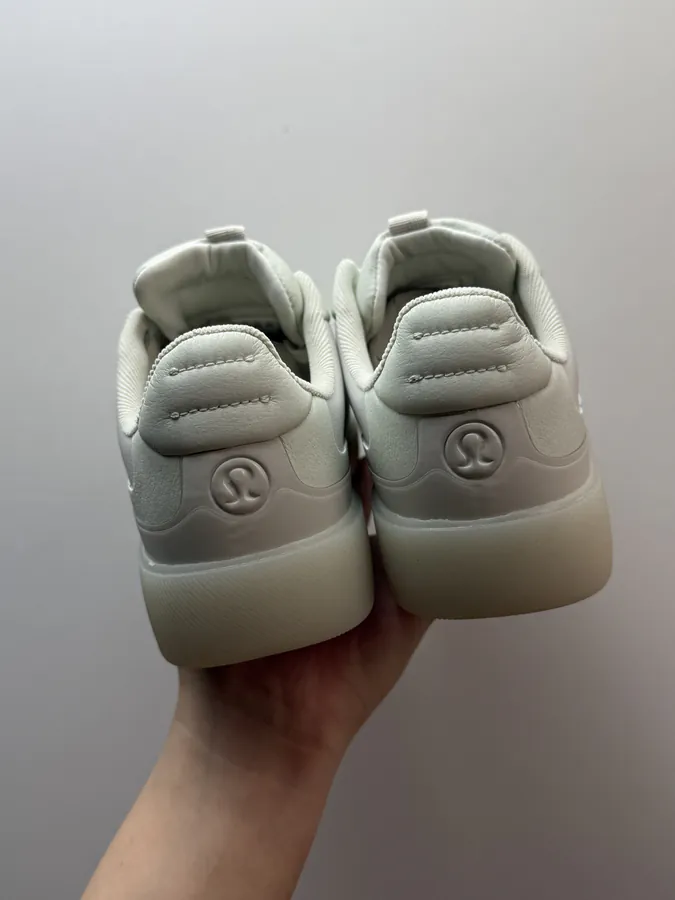 Lululemon Cityverse Bucket Bag in Beige
