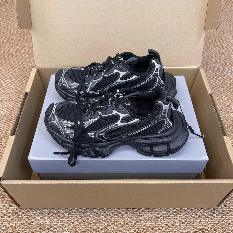Top Version 3XL Sneaker Black and White Couple Dad Shoes
