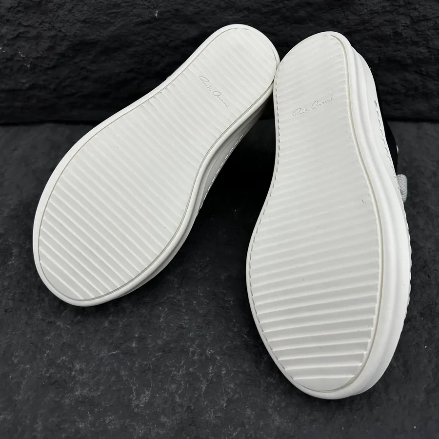 Ri Owens Jumbo Lace Puffer Low Top Sneaker