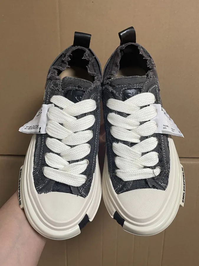 SMILEREPUBLIC Inception Antique Gray Fringe Sneaker