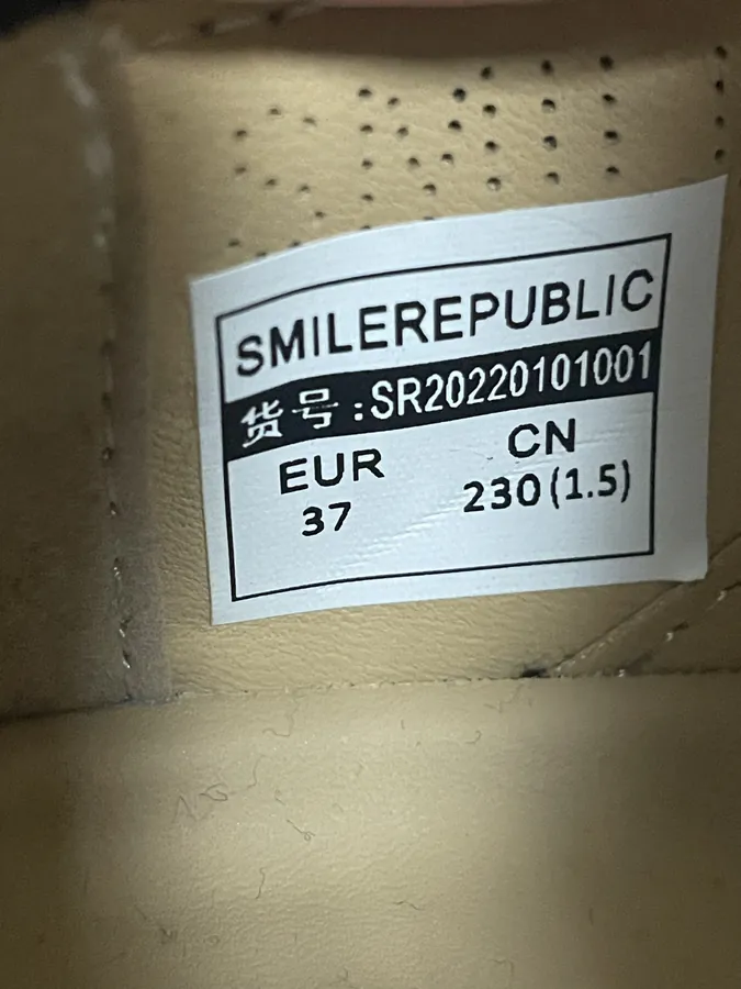 SMILEREPUBLIC Open Smile Black and White Grained Calfskin