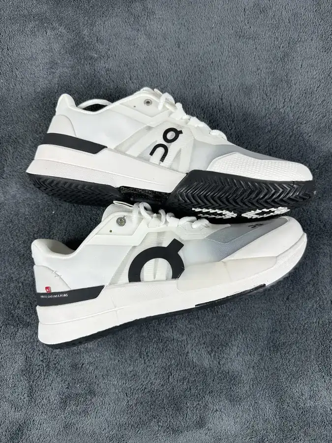 On Running Casual Shoes