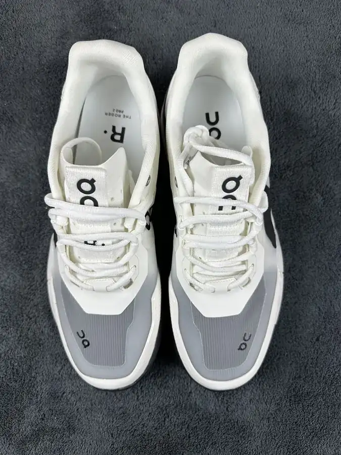 On Running Casual Shoes
